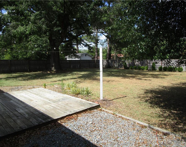 1421 Berkshire Road - Photo Thumbnail 15