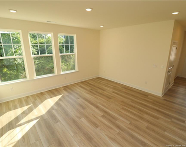 961 Kensley Grove Lane - Photo Thumbnail 5