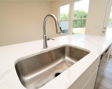 961 Kensley Grove Lane - Photo Thumbnail 10