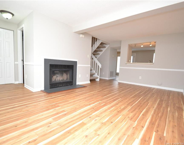 4326 Halliwell Drive - Photo Thumbnail 5