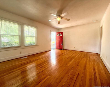 611 Greenland Drive - Photo Thumbnail 2