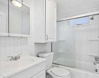 223-225 Kings Highway E - Photo Thumbnail 3
