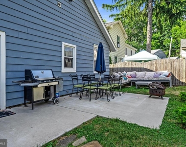 282 Lake Street - Photo Thumbnail 34