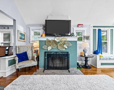 282 Lake Street - Photo Thumbnail 11