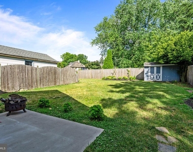282 Lake Street - Photo Thumbnail 33