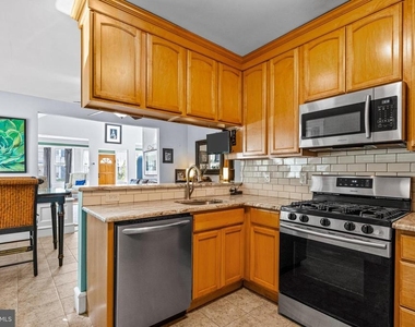 282 Lake Street - Photo Thumbnail 21