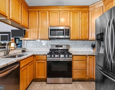 282 Lake Street - Photo Thumbnail 20