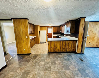 1003 James Street - Photo Thumbnail 6