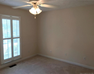 614 W Amberdale Circle W - Photo Thumbnail 8