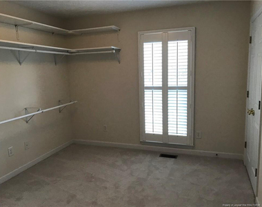 614 W Amberdale Circle W - Photo Thumbnail 7