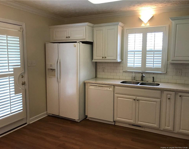 614 W Amberdale Circle W - Photo Thumbnail 3