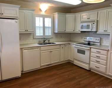 614 W Amberdale Circle W - Photo Thumbnail 4