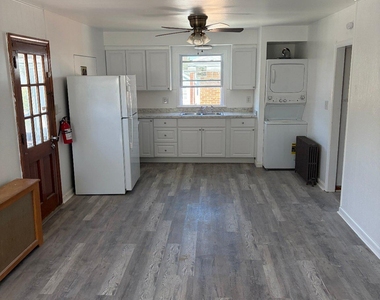 500 S East Avenue - Photo Thumbnail 1