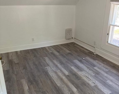 500 S East Avenue - Photo Thumbnail 5