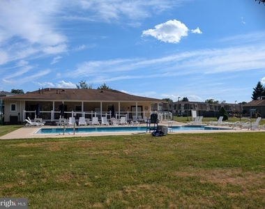 12 Florence Tollgate - Photo Thumbnail 17