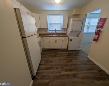 12 Florence Tollgate - Photo Thumbnail 4