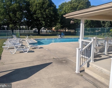 12 Florence Tollgate - Photo Thumbnail 18
