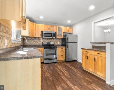 309 California Trail - Photo Thumbnail 7