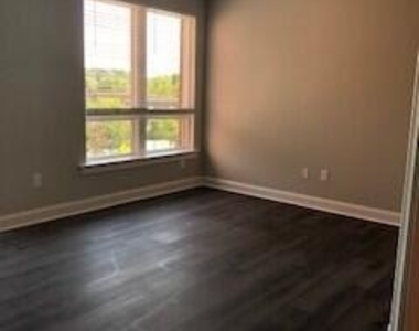 414-309 S White Street - Photo Thumbnail 2