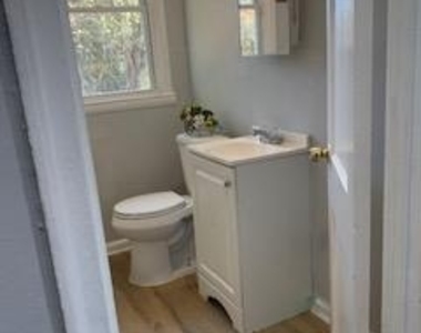 223 Kinsley Road - Photo Thumbnail 5