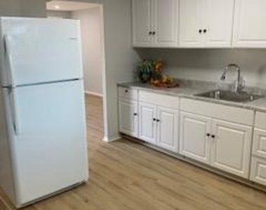 223 Kinsley Road - Photo Thumbnail 8