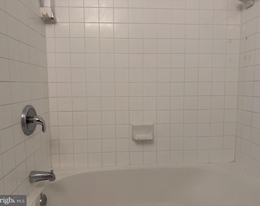 268 Regents Circle - Photo Thumbnail 33