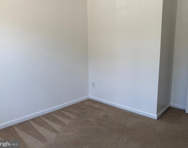 268 Regents Circle - Photo Thumbnail 30