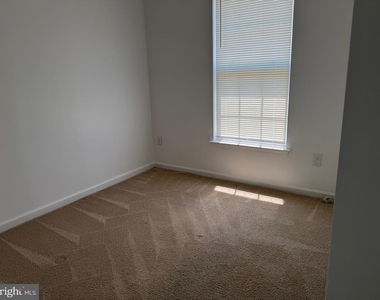 268 Regents Circle - Photo Thumbnail 22
