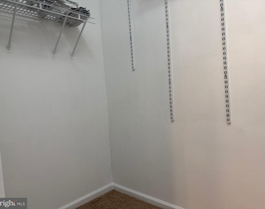 268 Regents Circle - Photo Thumbnail 45