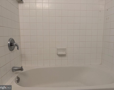 268 Regents Circle - Photo Thumbnail 34