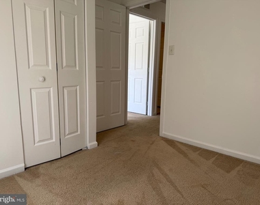 268 Regents Circle - Photo Thumbnail 25