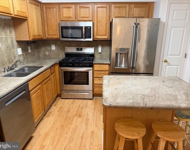268 Regents Circle - Photo Thumbnail 9