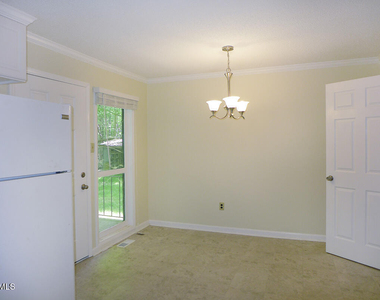 840 Nathaniel Estate Lane - Photo Thumbnail 6