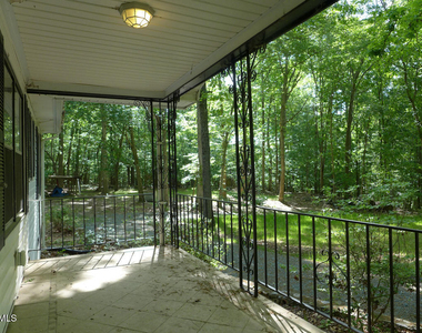840 Nathaniel Estate Lane - Photo Thumbnail 2