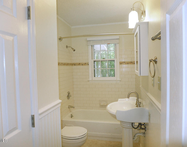 840 Nathaniel Estate Lane - Photo Thumbnail 14