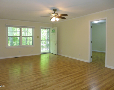 840 Nathaniel Estate Lane - Photo Thumbnail 5