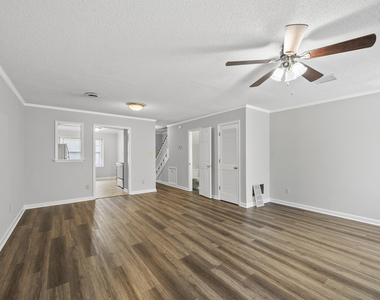 4608 Jacqueline Lane - Photo Thumbnail 15