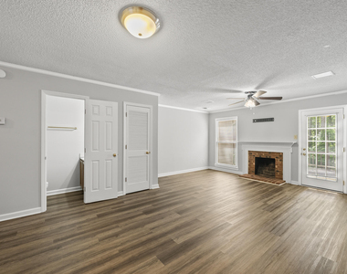 4608 Jacqueline Lane - Photo Thumbnail 14