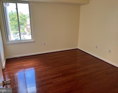 7927 Mandan Road - Photo Thumbnail 11