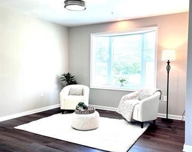 2105 Ruatan Street - Photo Thumbnail 15