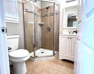 2105 Ruatan Street - Photo Thumbnail 14