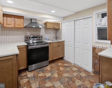 13008 Bellevue Street - Photo Thumbnail 16