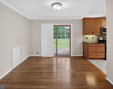 13008 Bellevue Street - Photo Thumbnail 4
