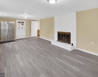 13008 Bellevue Street - Photo Thumbnail 15