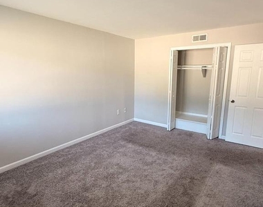 509 Wilson Bridge Drive - Photo Thumbnail 14