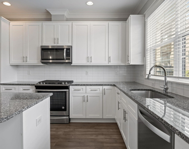 210 Asher Springs Circle - Photo Thumbnail 16