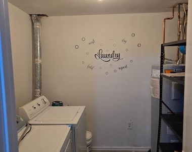809 Saint Michaels Drive - Photo Thumbnail 8