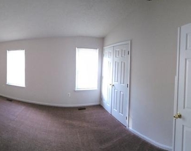 809 Saint Michaels Drive - Photo Thumbnail 13