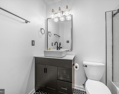 11304 Southlakes Drive - Photo Thumbnail 18