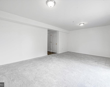 11304 Southlakes Drive - Photo Thumbnail 12